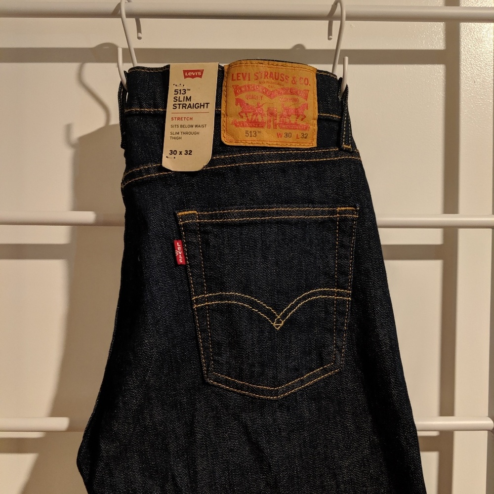 NWT LEVI 513 SLIM STRAIGHT Stretch 30x32